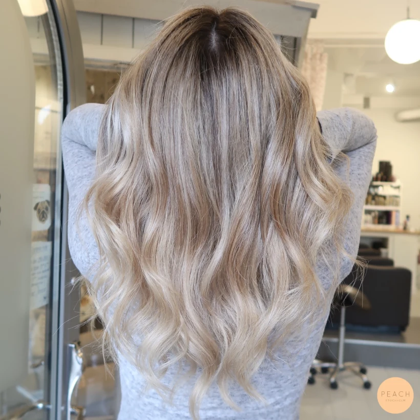 Blond balayage med rootshadow