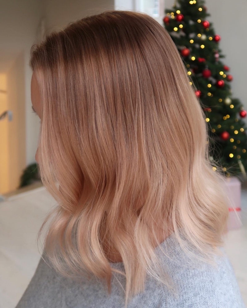Peach strawberry blonde hair