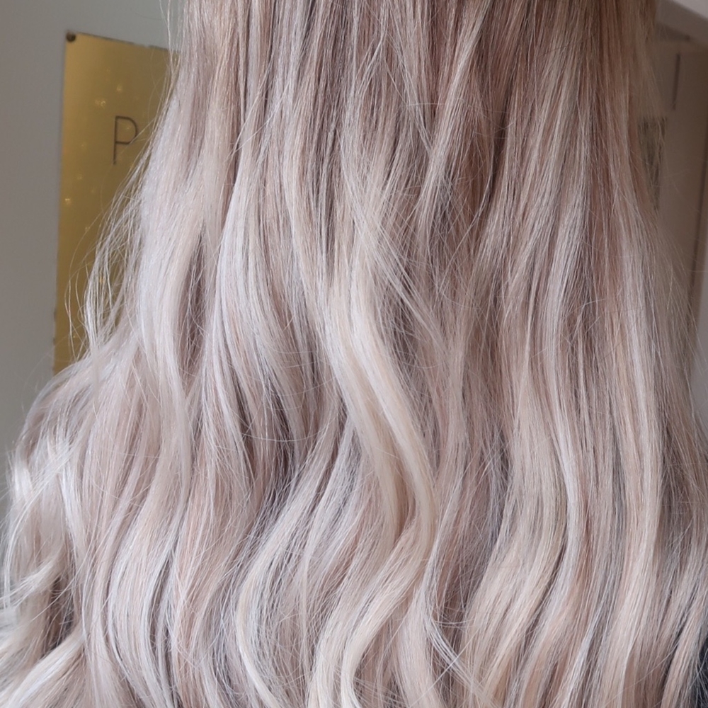 Balayage blond långt hår