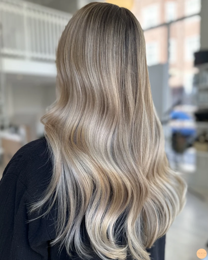 Sommar blond hårfärg / slingor