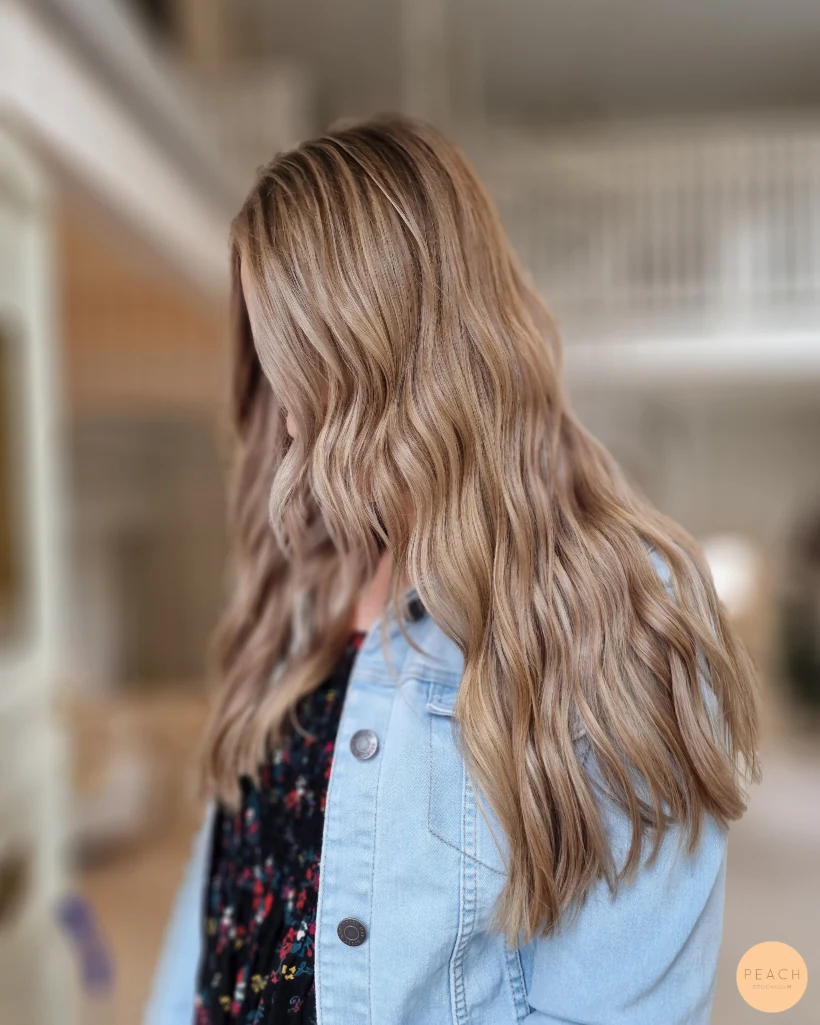 Light mushroom blonde