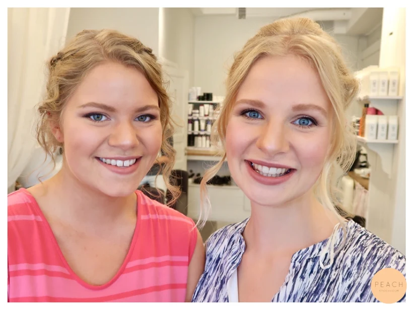 Bruduppsättning med slöja och tärnor i Stockholm