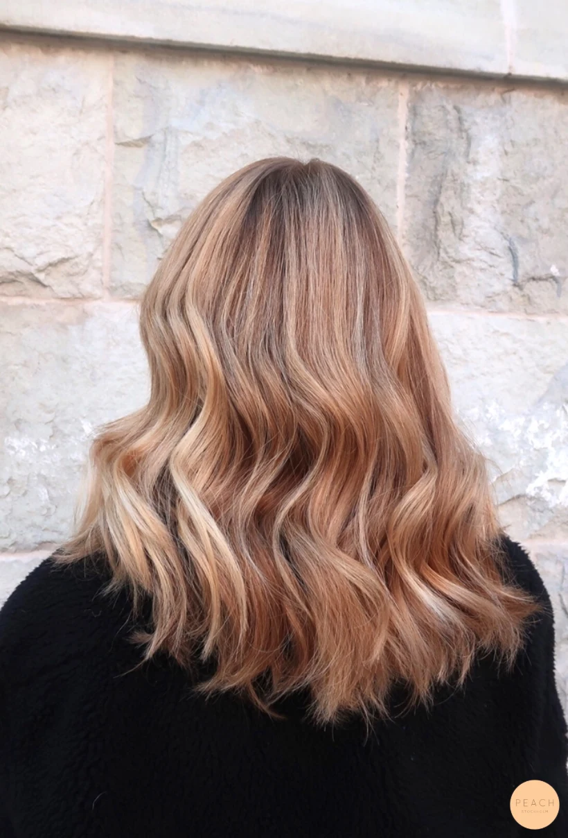 Blond hårfärg med skiftningar