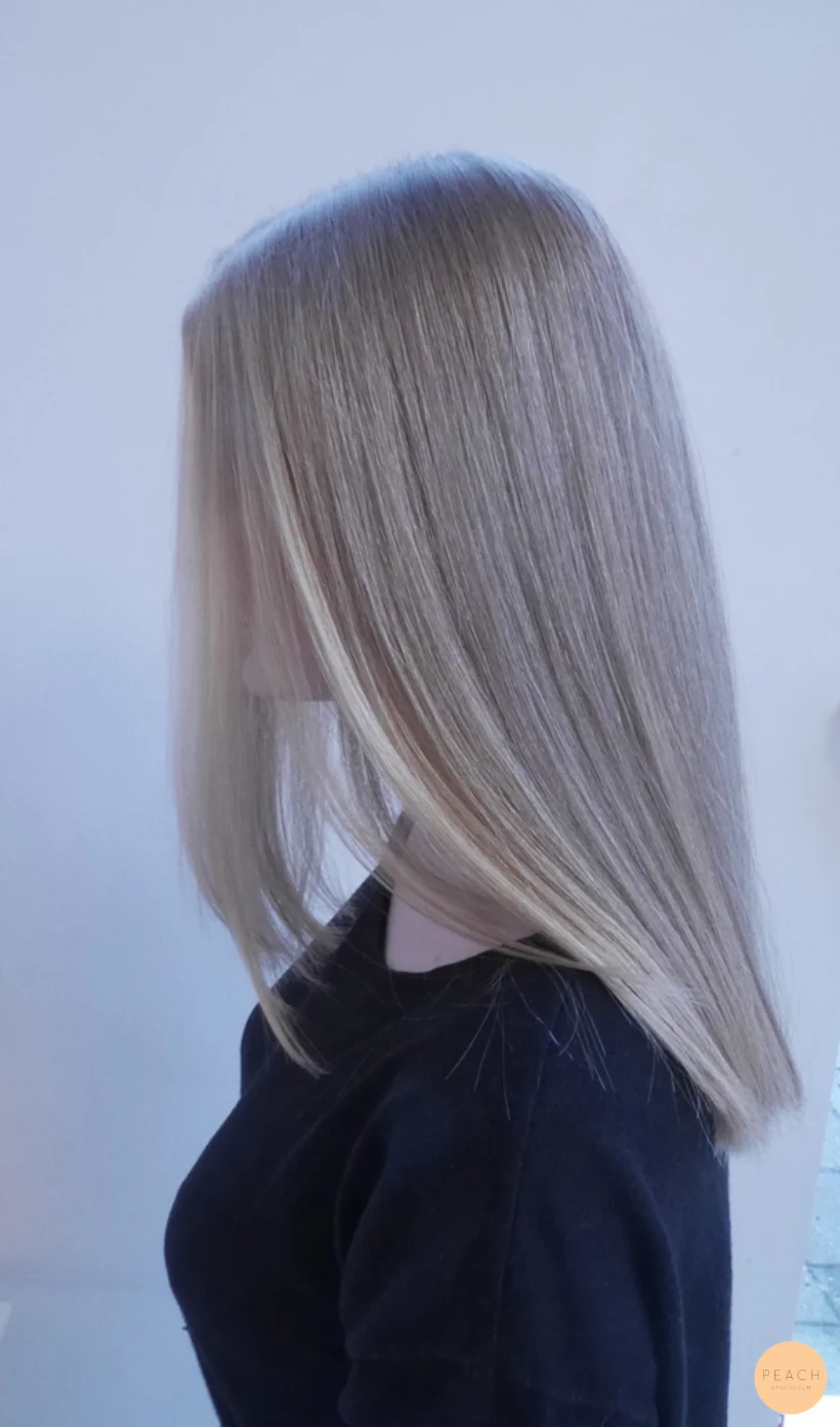 Kalla slingor blont hår