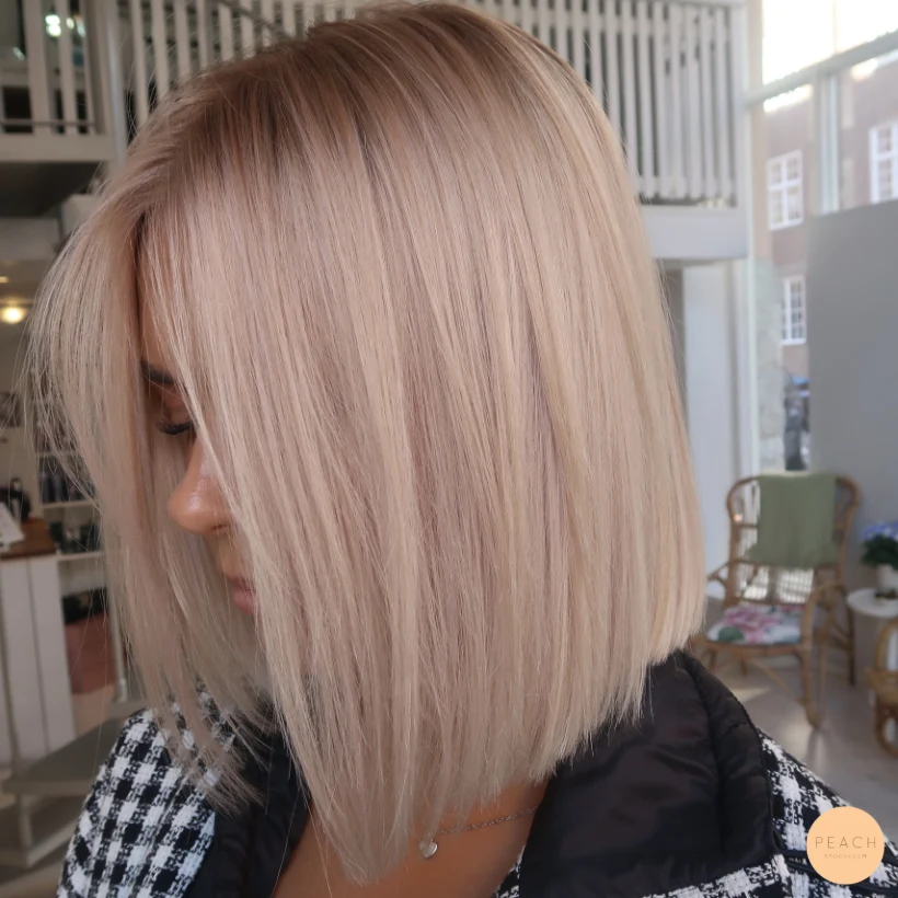 Soft rosa blond hårfärg