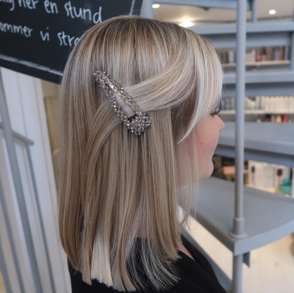Blonda slingor varvat med Lowlights