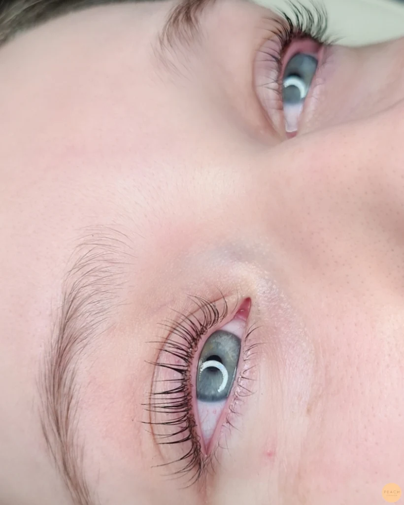 Yumi lashes