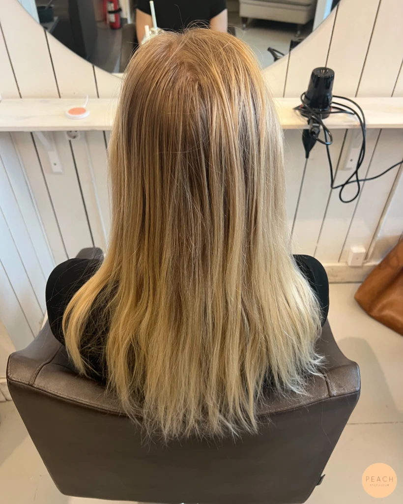 Light champagne blonde hair color