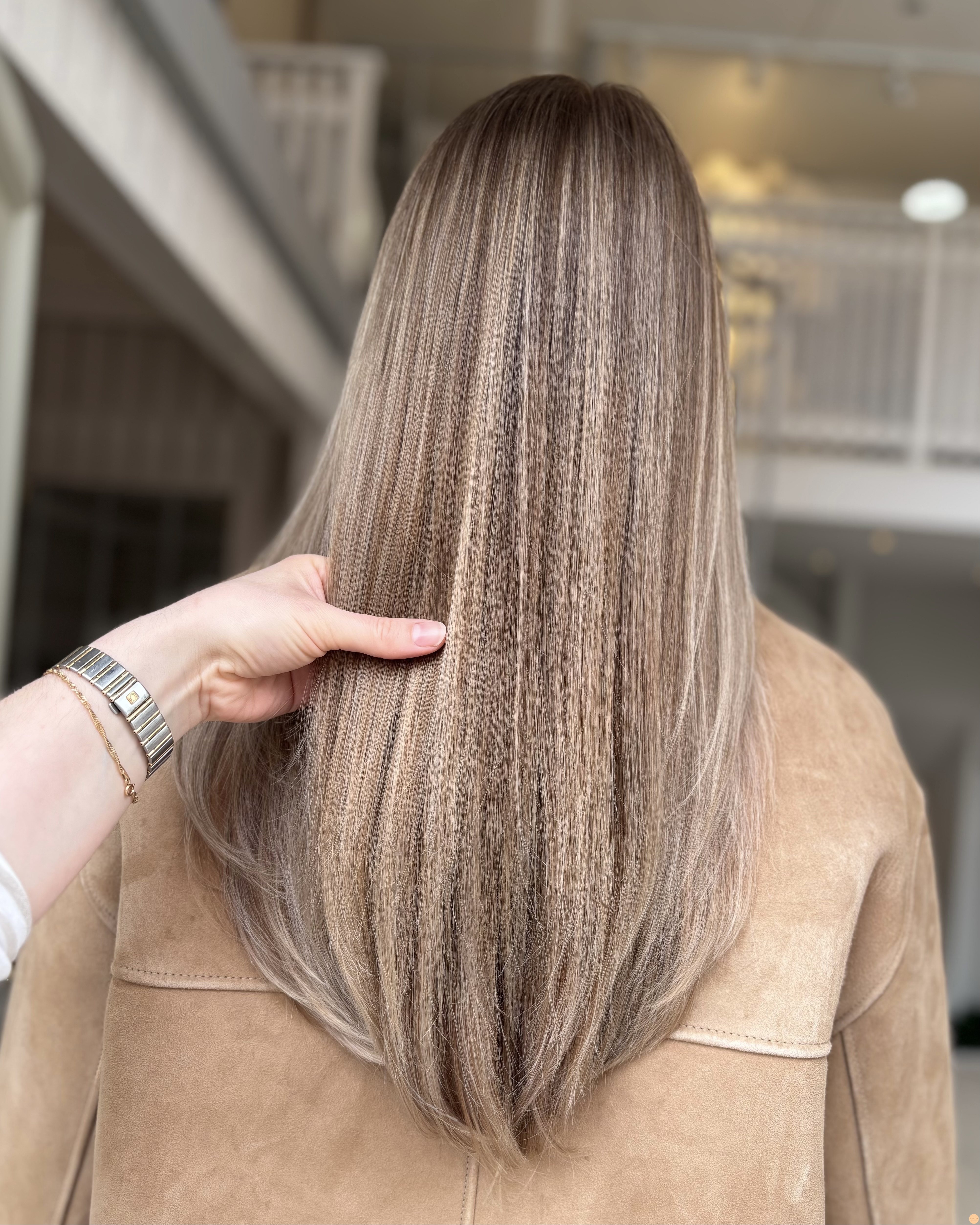 Soft beige balayage