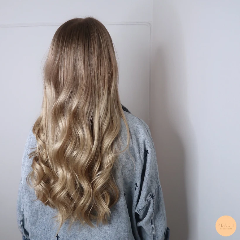 Balayage blond med gardinlugg
