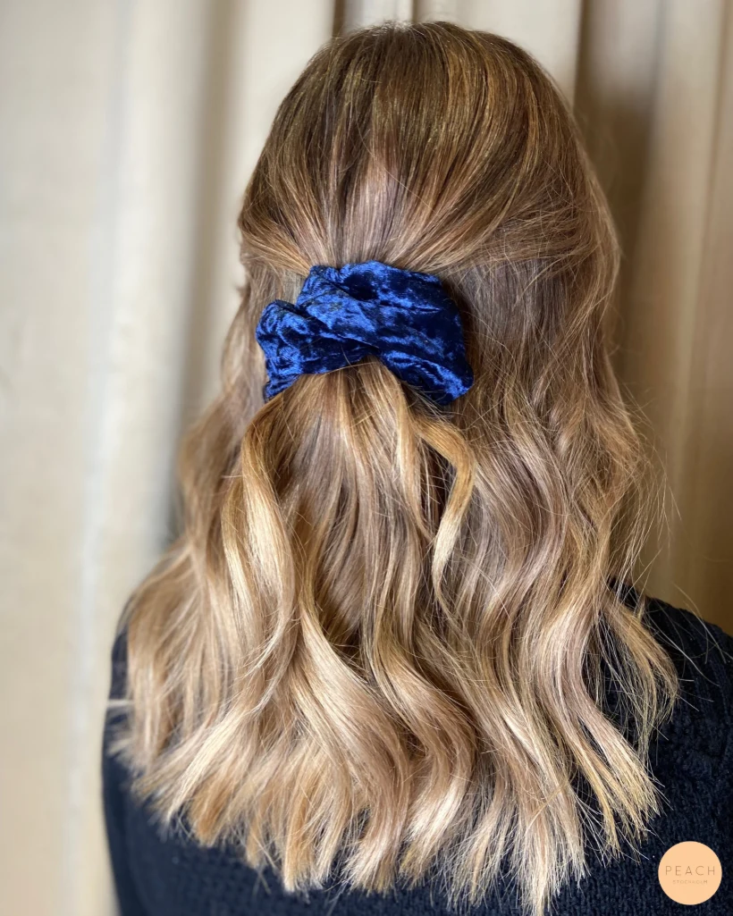 Bronde hårfärg med ljusa slingor