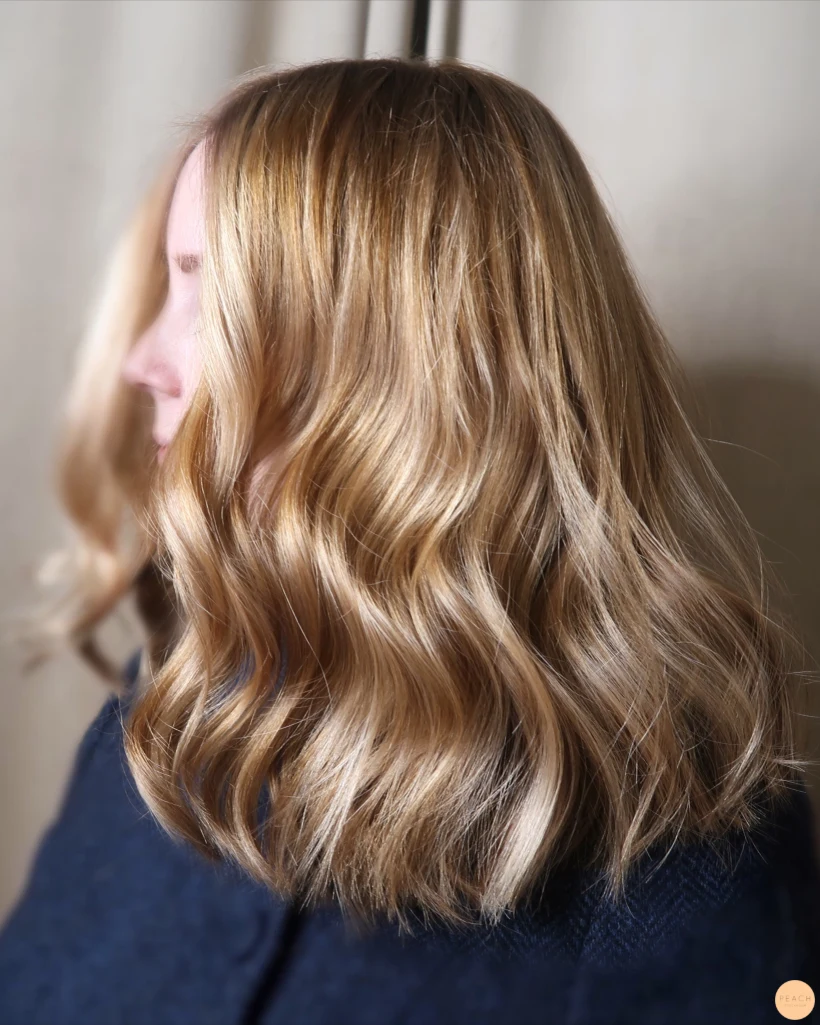 Soft koppar blond