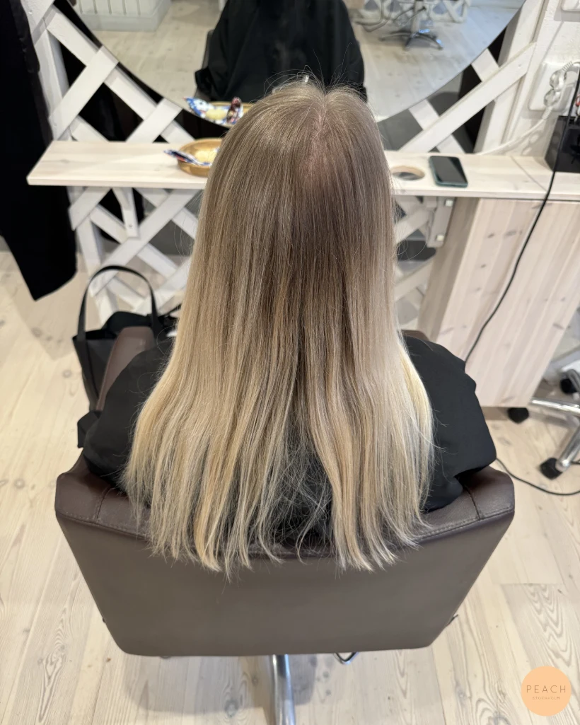 Soft blonde – salongsresultat av Josefine Eklund, 22 april 2024