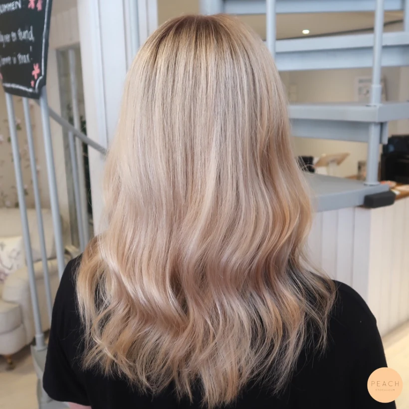Sommarblond – salongsresultat av Therese Lindbladh, 15 maj 2019