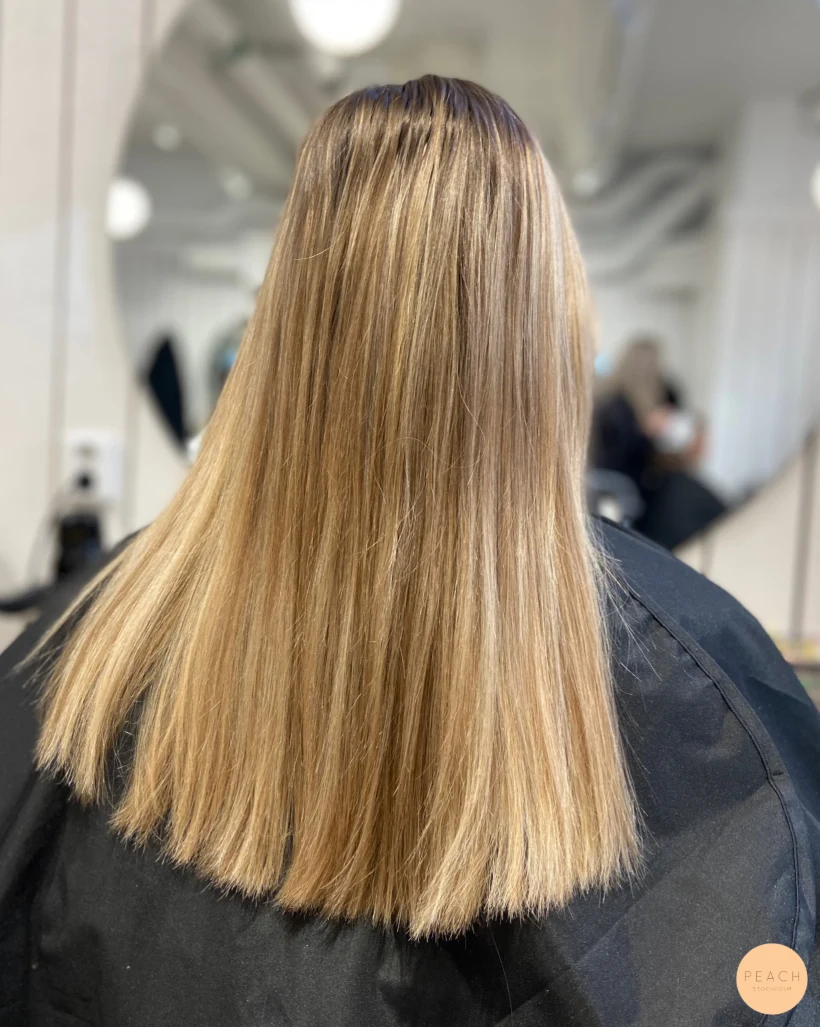 Mörkblond balayage hårfärg