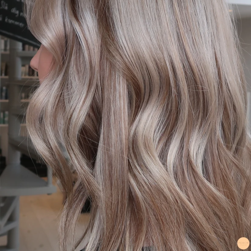 Beige blond hårfärg