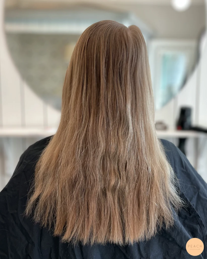Beige blond hårfärg med teasylight