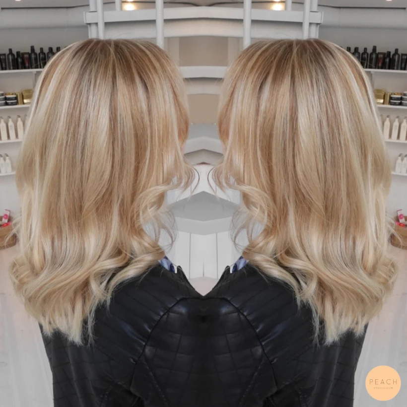 Guldblond med slingor