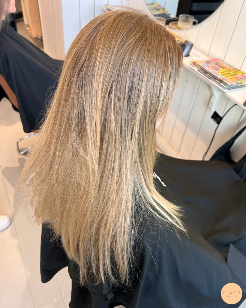Vanilla blonde hair color 💘