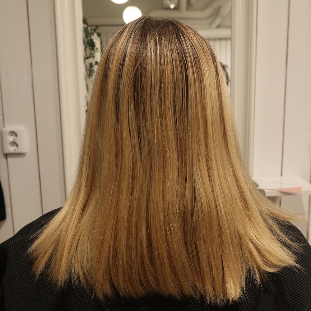 Blonda slingor varvat med Lowlights
