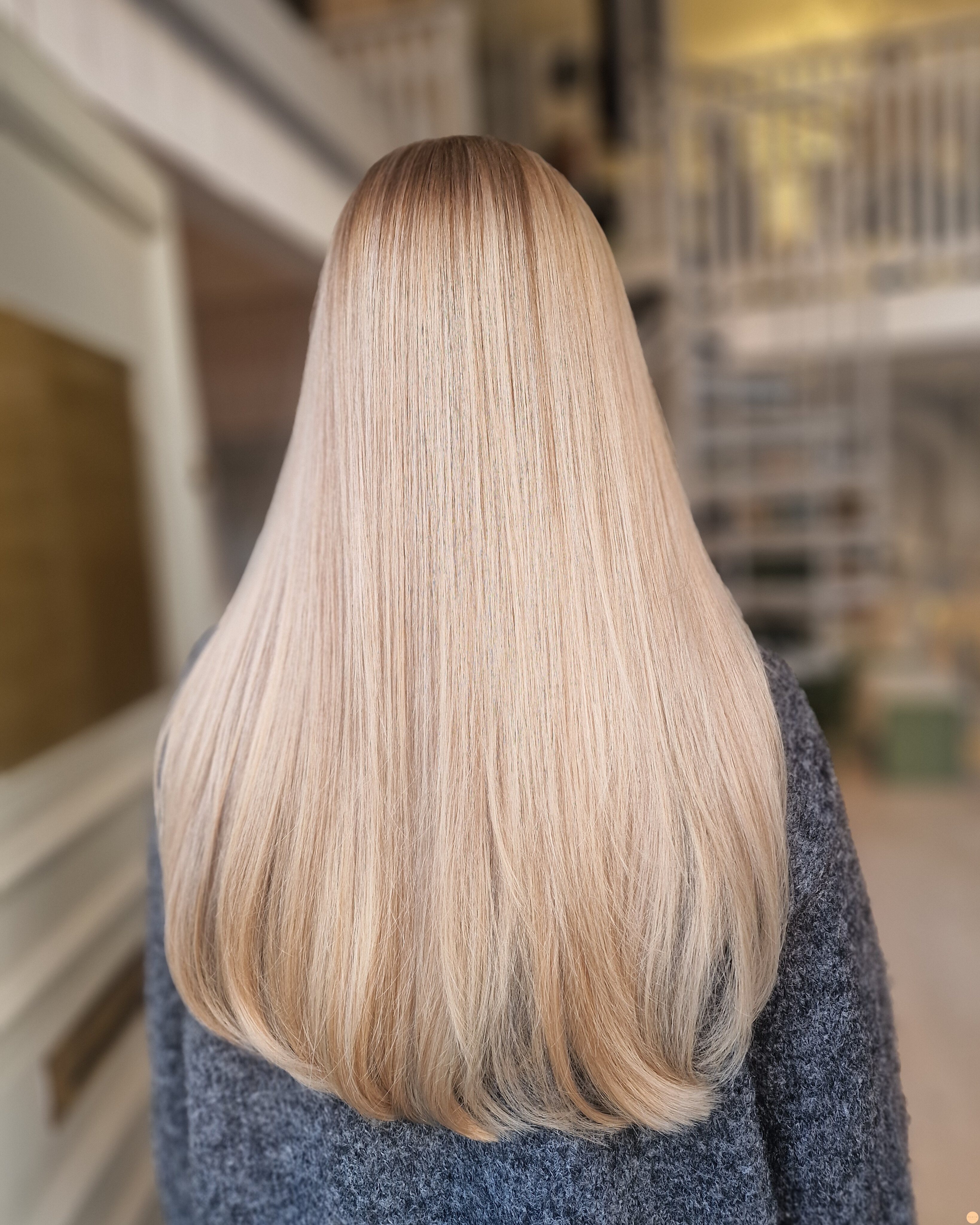 Seamless Blonde