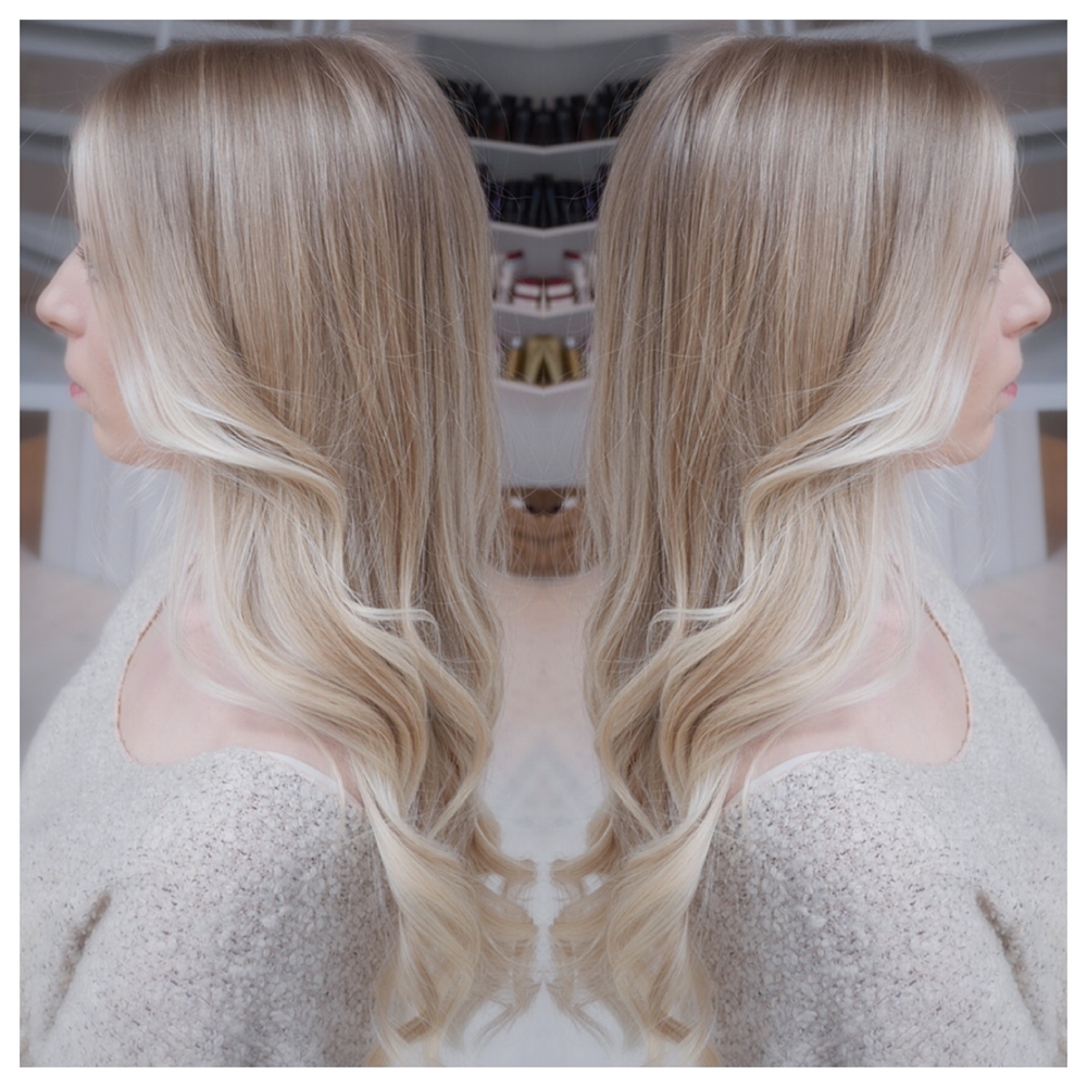 Balayage med ljusa slingor