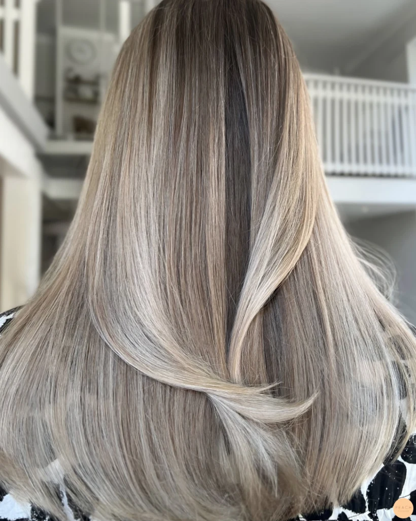 Beige ljus balayage blond