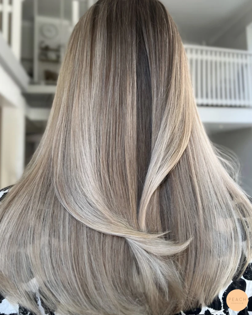 Beige ljus balayage blond