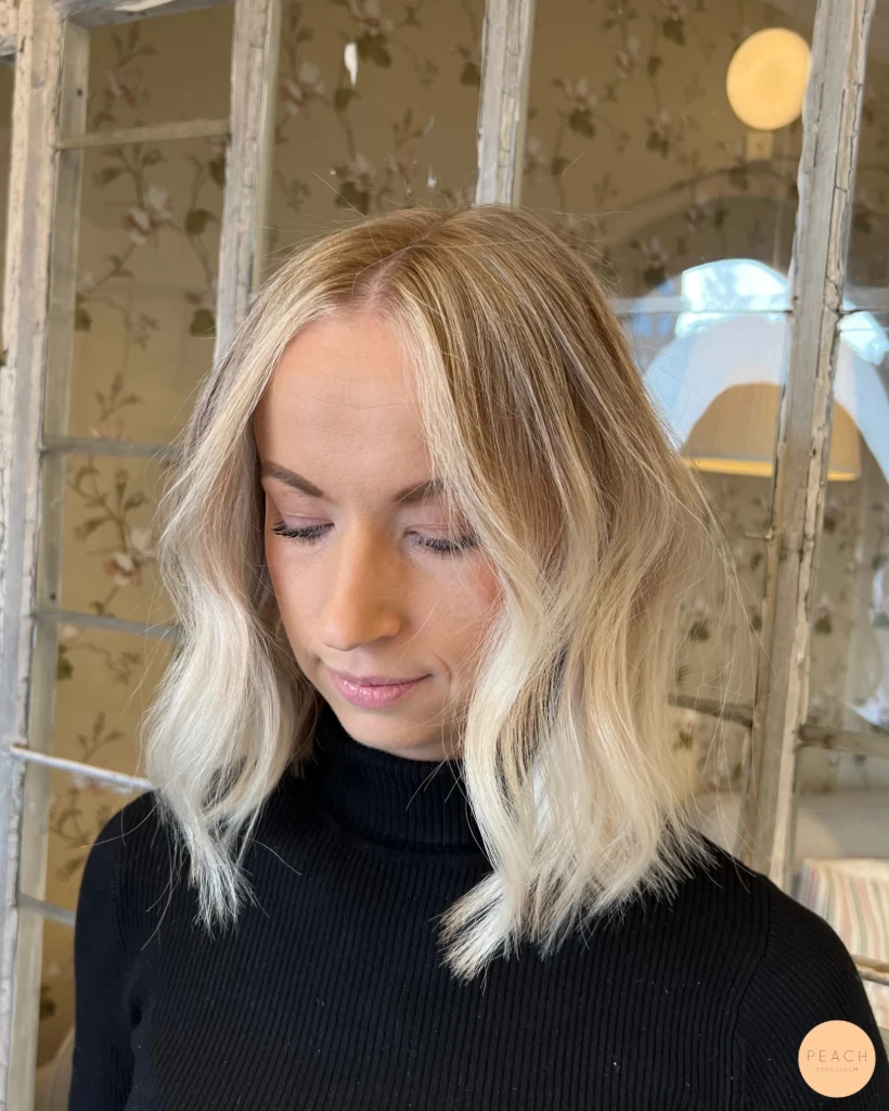 Reverse blonde balayage 🌟