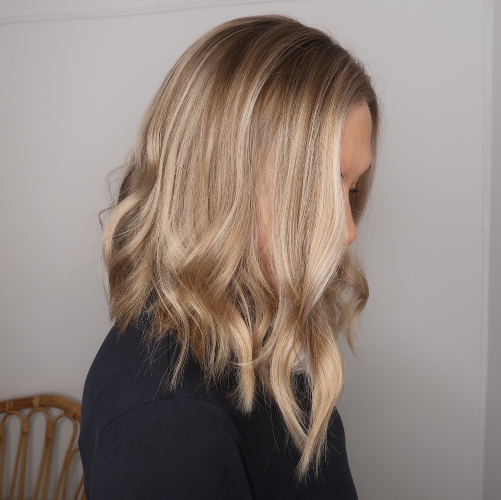 Blond lob