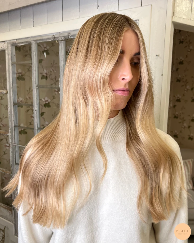 Creamy vanilla blonde hair🌸