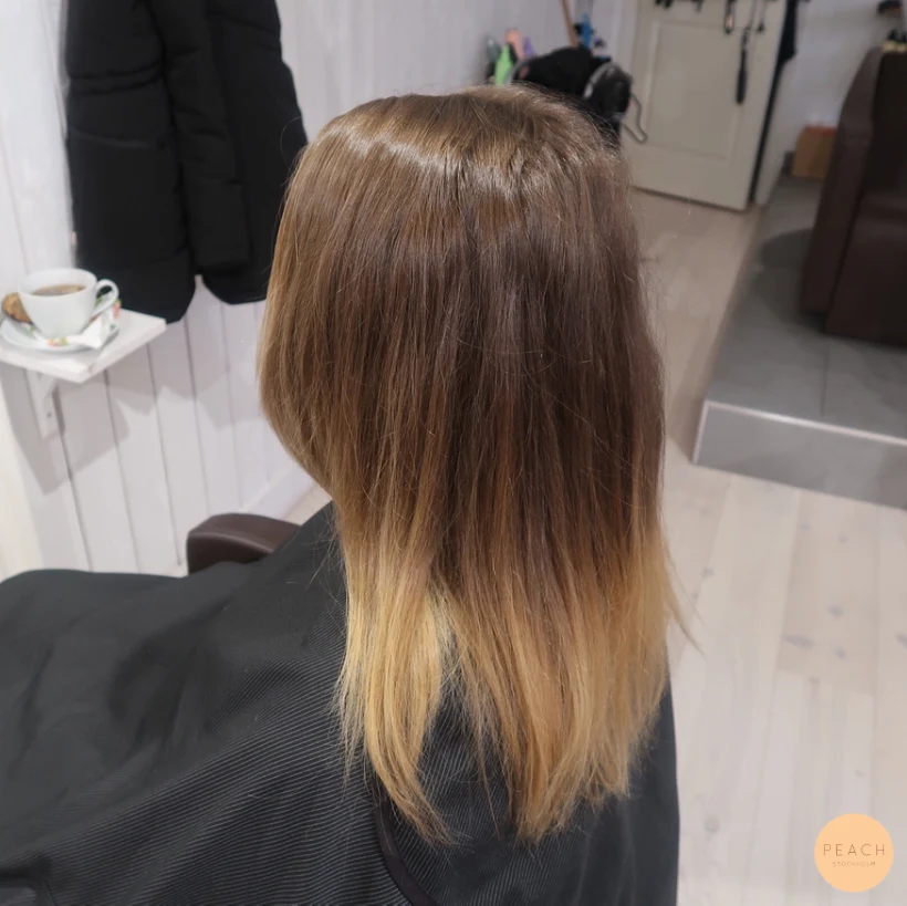 Blond balayage med sandblonda toner