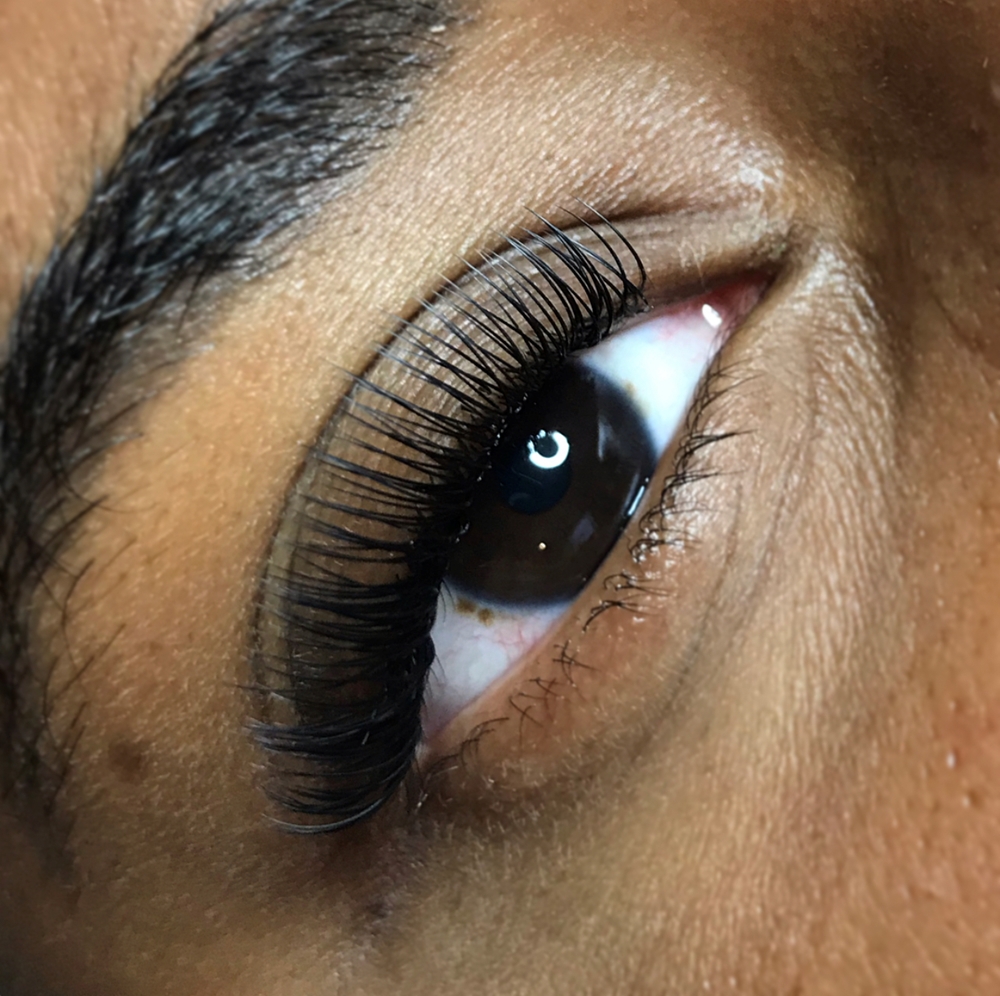 Fransförlängning naturlig look