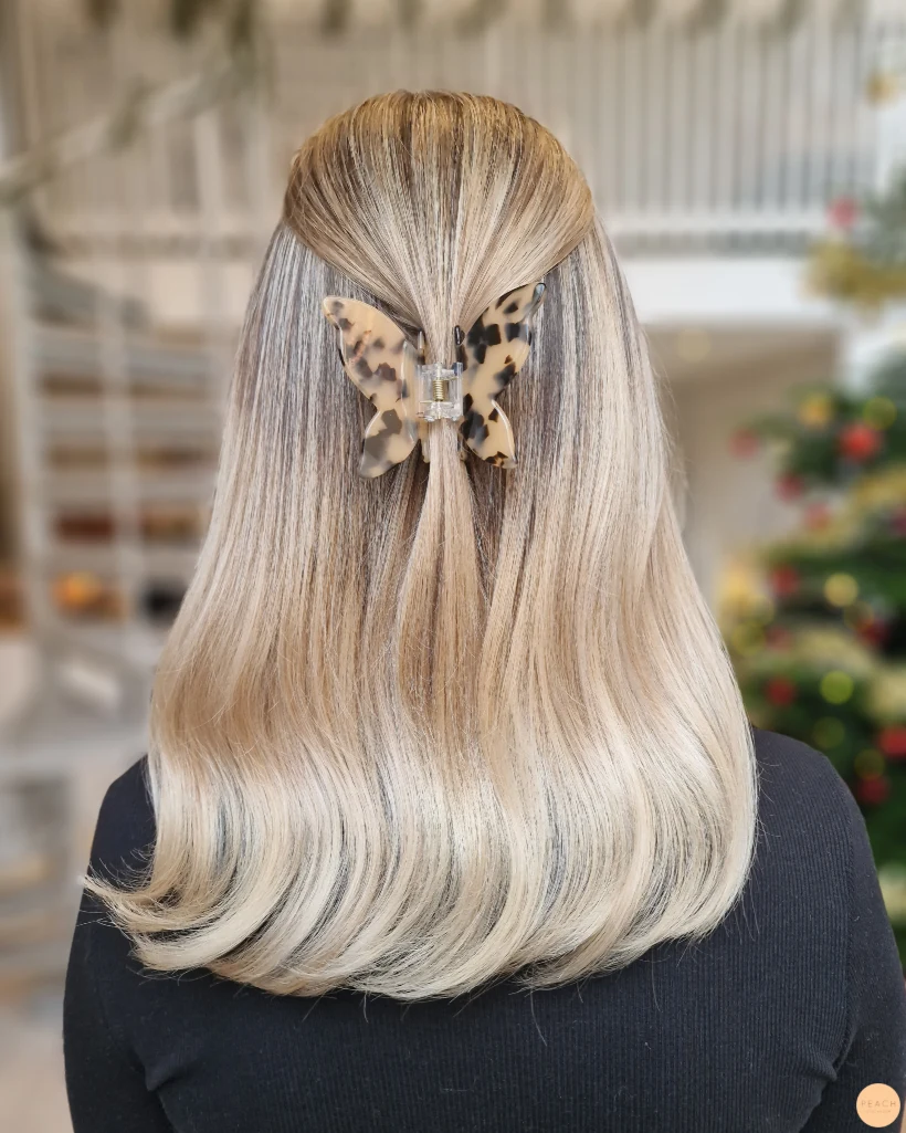 Seamless blonde