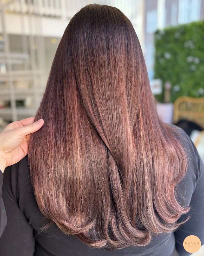 Kall rosé hårfärg