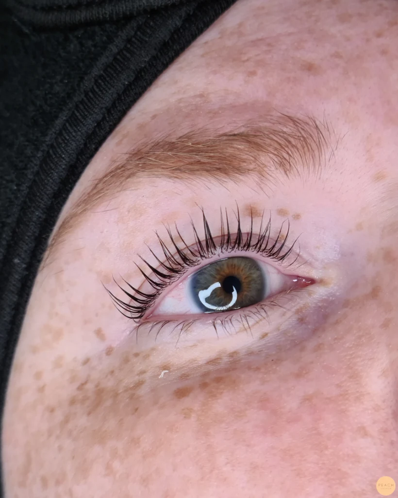 Yumi lashlift före & efter