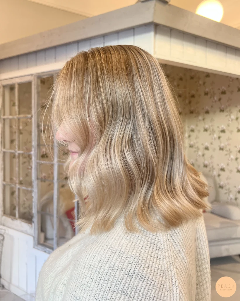 Beige blonde hair color
