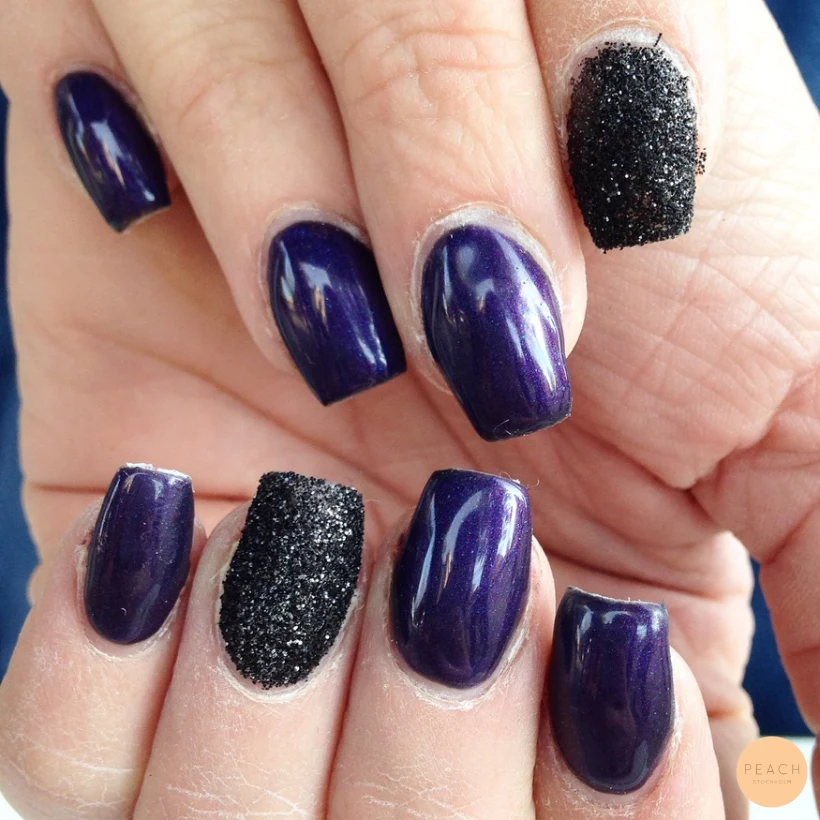 Sugar glitter nails
