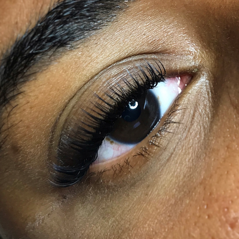 Fransförlängning naturlig look