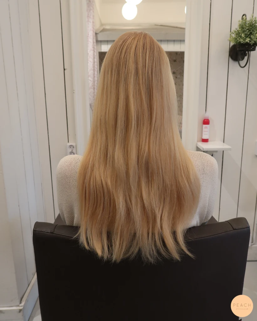 Ljus beige blond hårfärg