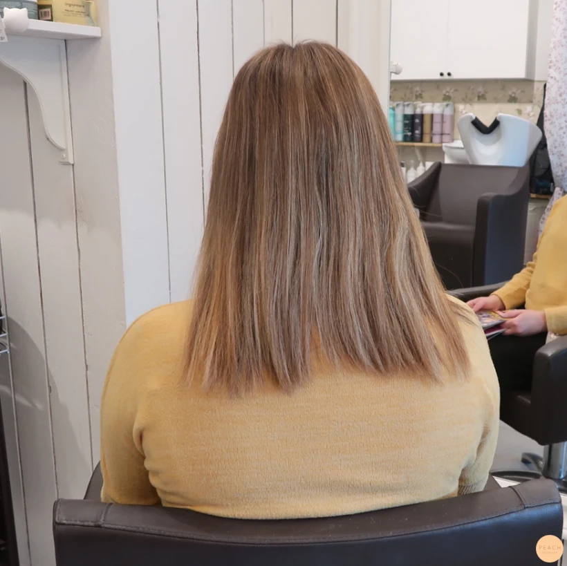Bronde hårfärg med slingor