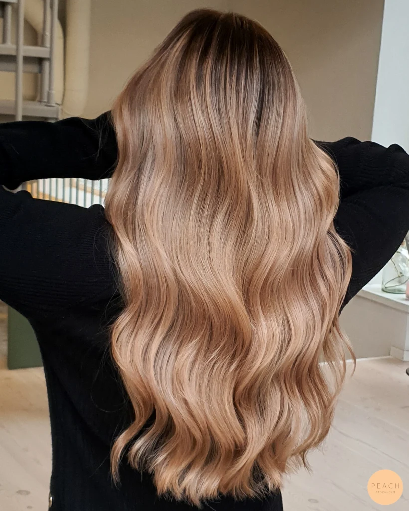 Creamy balayage hair