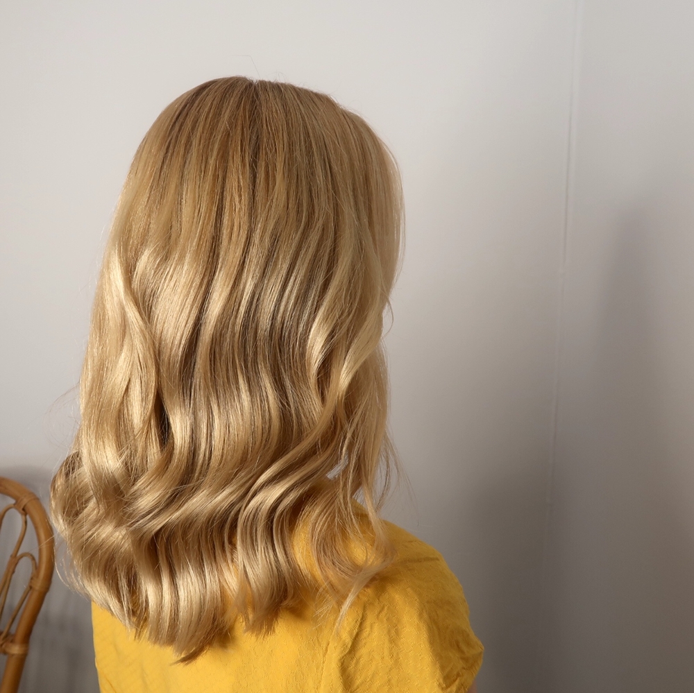 Guld blond hårfärg