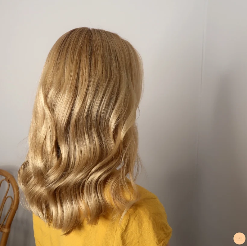 Guld blond hårfärg