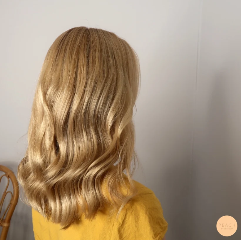Guld blond hårfärg